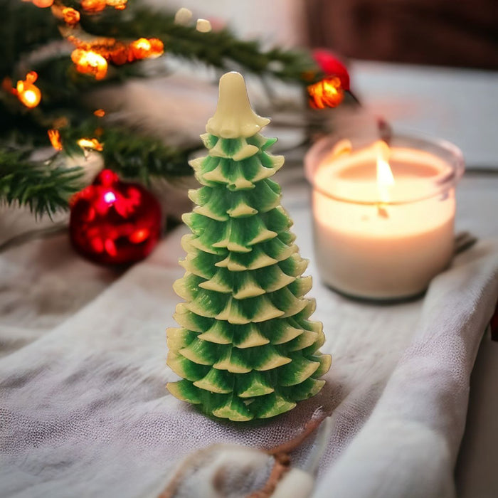 Green & White Christmas Tree Candle Aromatherapy Scented Soy Wax (12 cm)