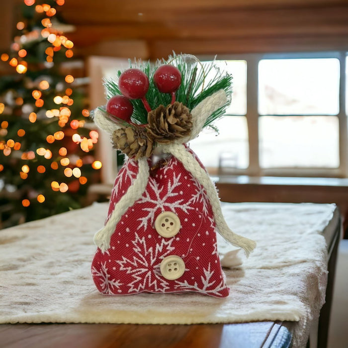 Small Christmas Decoration Pouch with Pines and Berries ( Set of 6)
