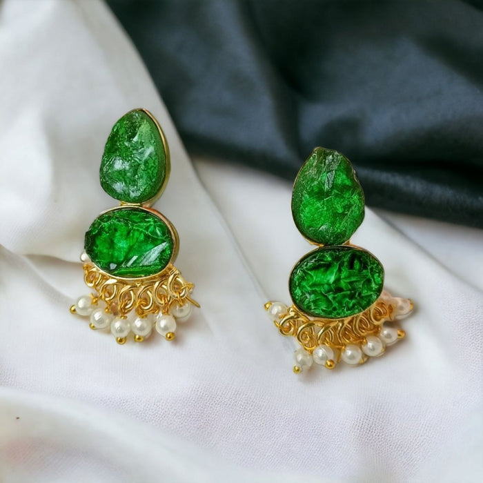 Dark Green stone elegance with pearls