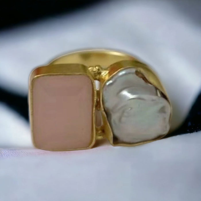 Double elegance pink and white stone ring
